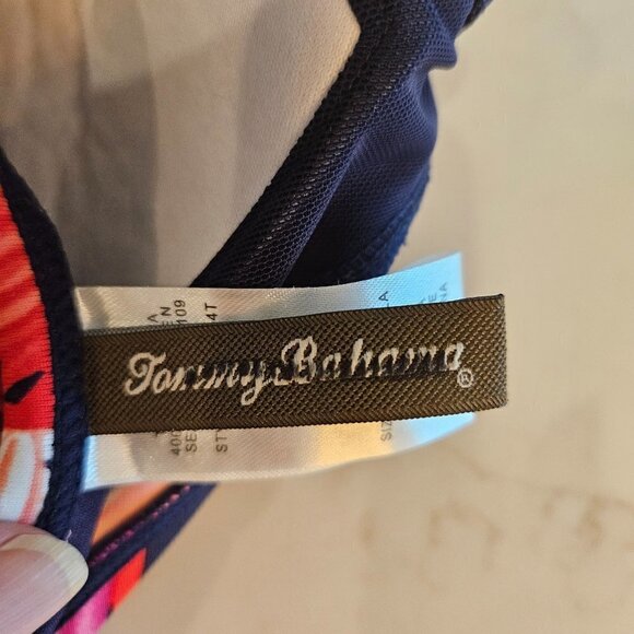 TOMMY Bahama Size Medium Birds Of Paradise Halter Cup Swim Tankini Top Multi - Picture 11 of 12